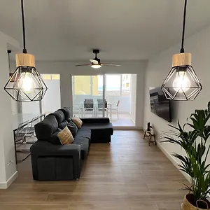 & Center Apartment