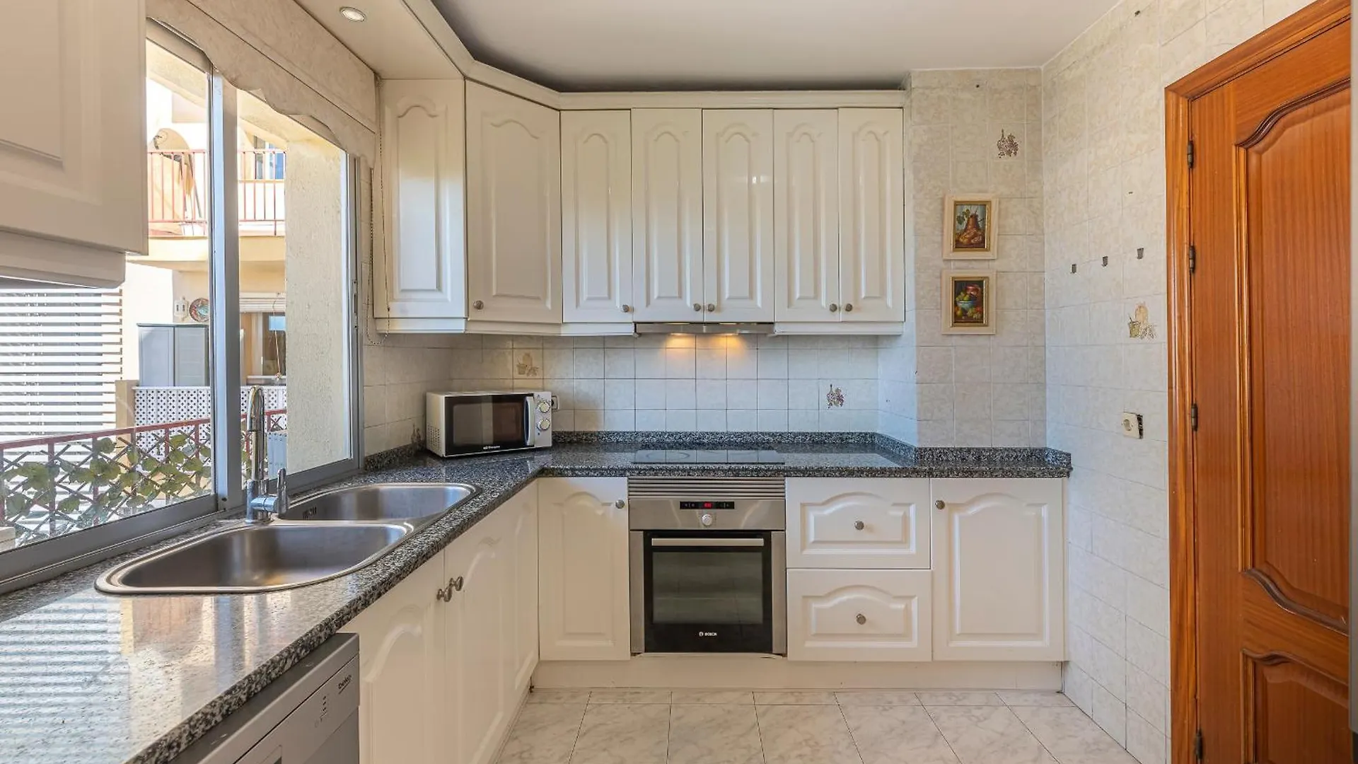 Dolmen Group- Apartment Marbella Ricardo Soriano