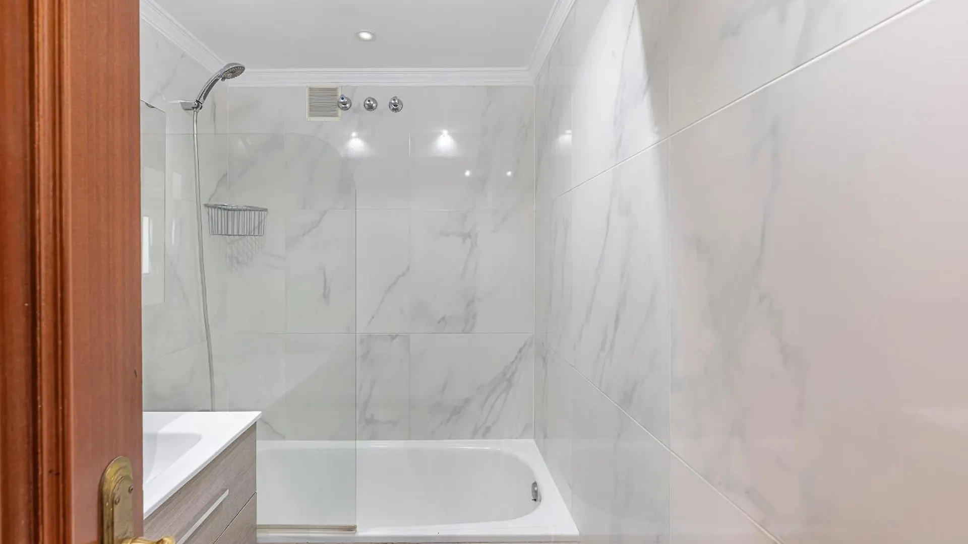 Dolmen Group- Apartment Marbella Ricardo Soriano Spain